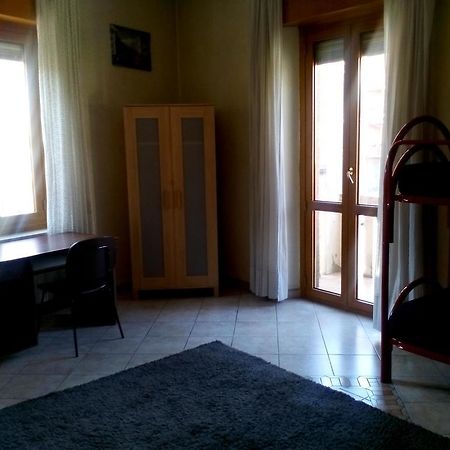 Turin Hostel Стая снимка